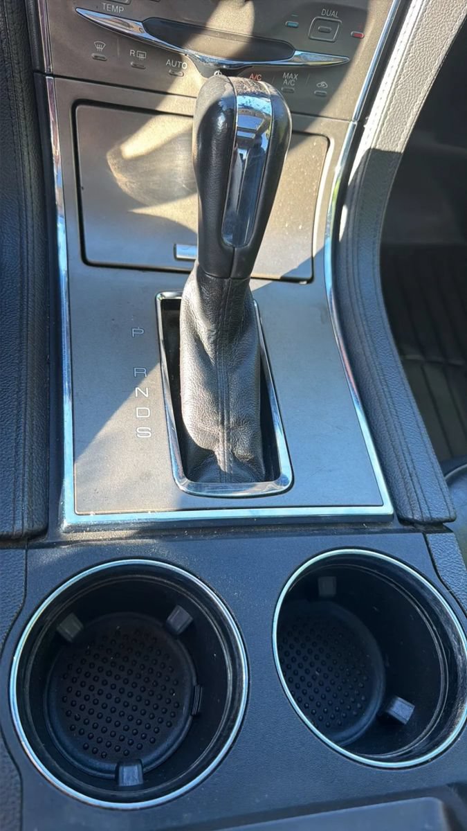 Used 2014 Lincoln MKX AWD w/ Equipment Group 102A image 8