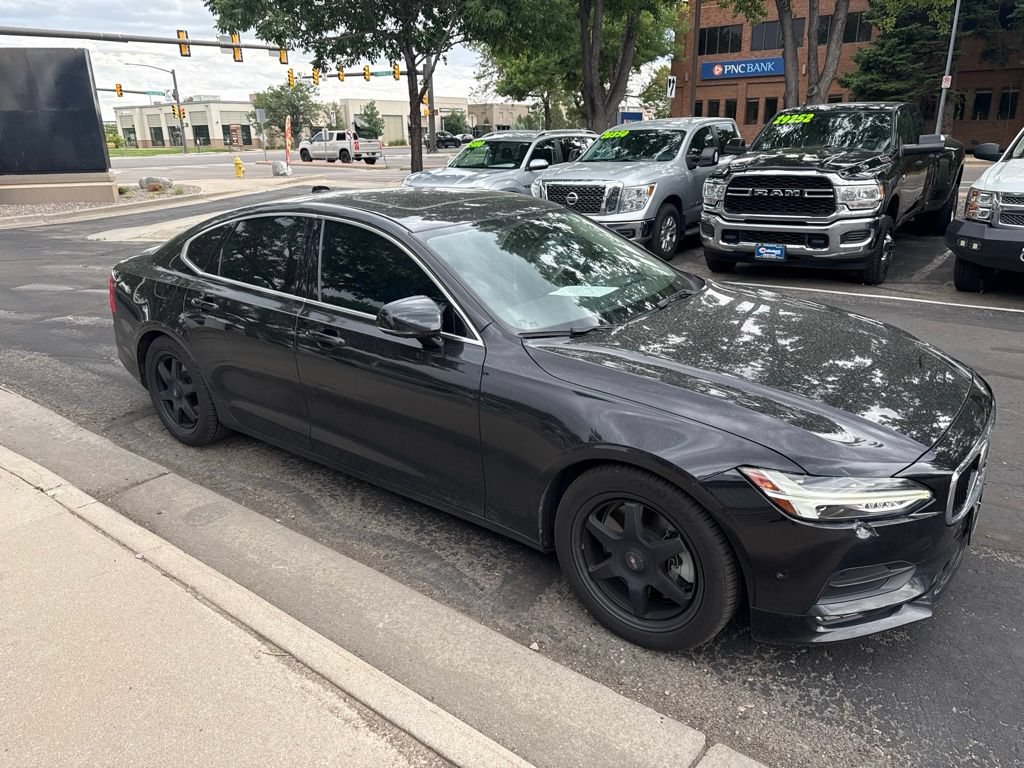 Used 2017 Volvo S90 T6 Momentum w/ Vision Package AWD/4WD image 1