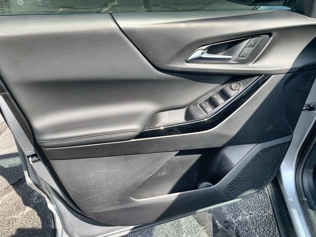 Used 2025 Chevrolet Equinox LT w/ Safety and Technology Package FWD image 23