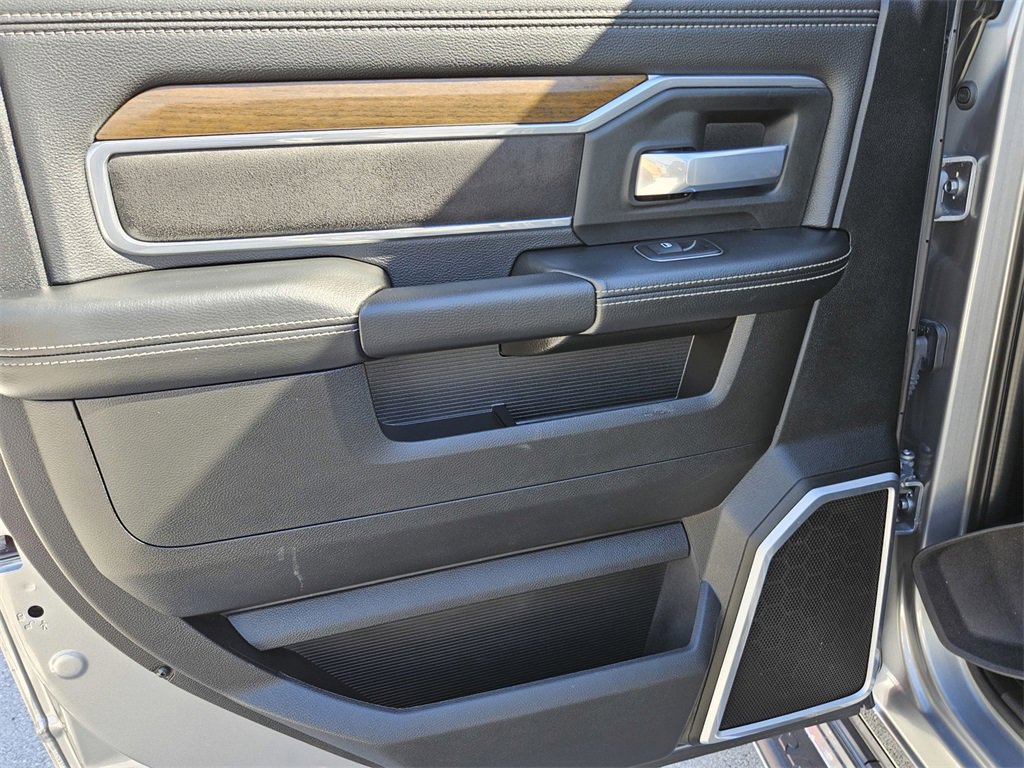 Used 2024 RAM 2500 Laramie image 26