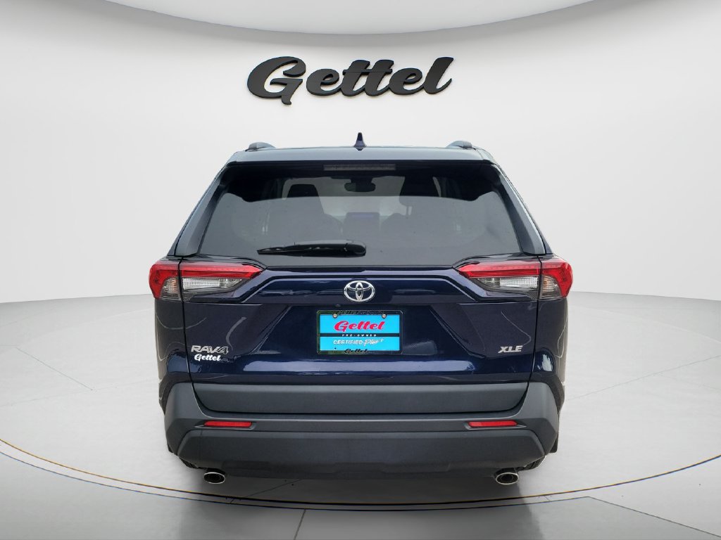 Used 2025 Toyota RAV4 XLE FWD image 6