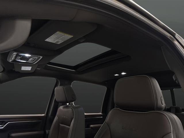 Used 2025 GMC Sierra 3500 Denali w/ Denali Reserve Package image 7