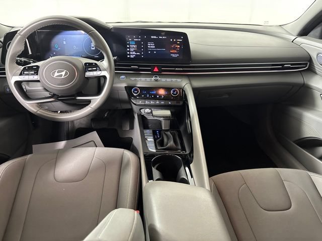 Used 2024 Hyundai Elantra SEL w/ Convenience Package FWD image 20