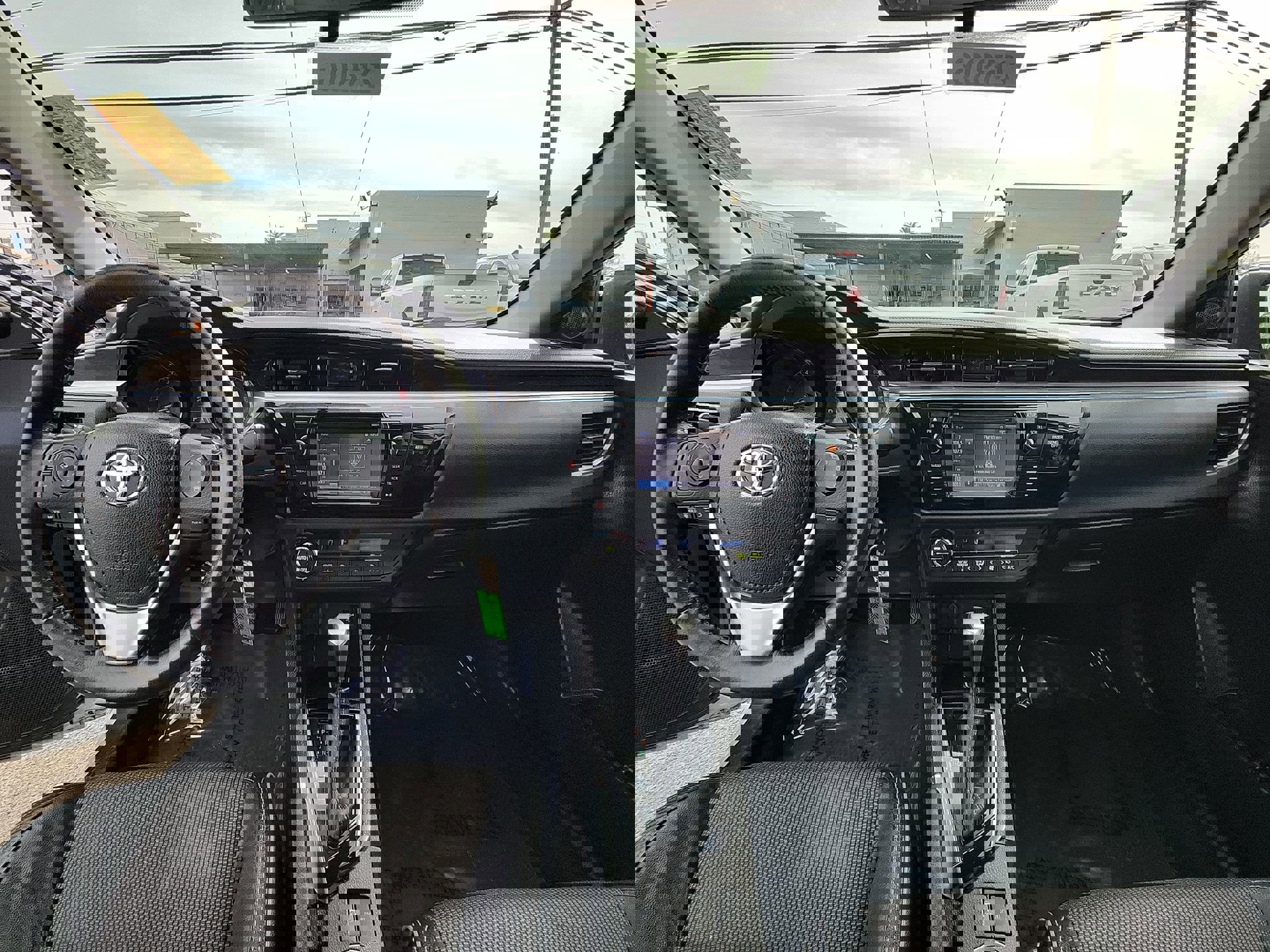 Used 2016 Toyota Corolla S image 26