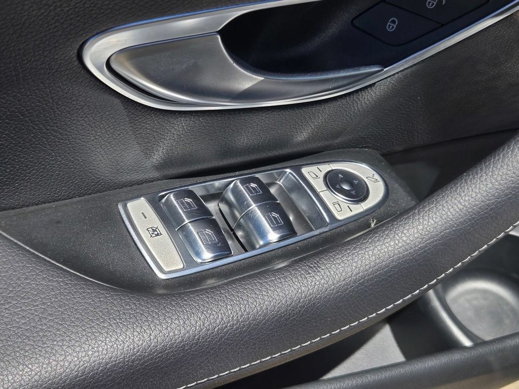 Used 2021 Mercedes-Benz E 350 Sedan image 12