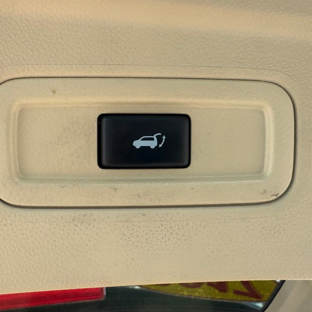 Used 2017 INFINITI QX70 2WD image 12