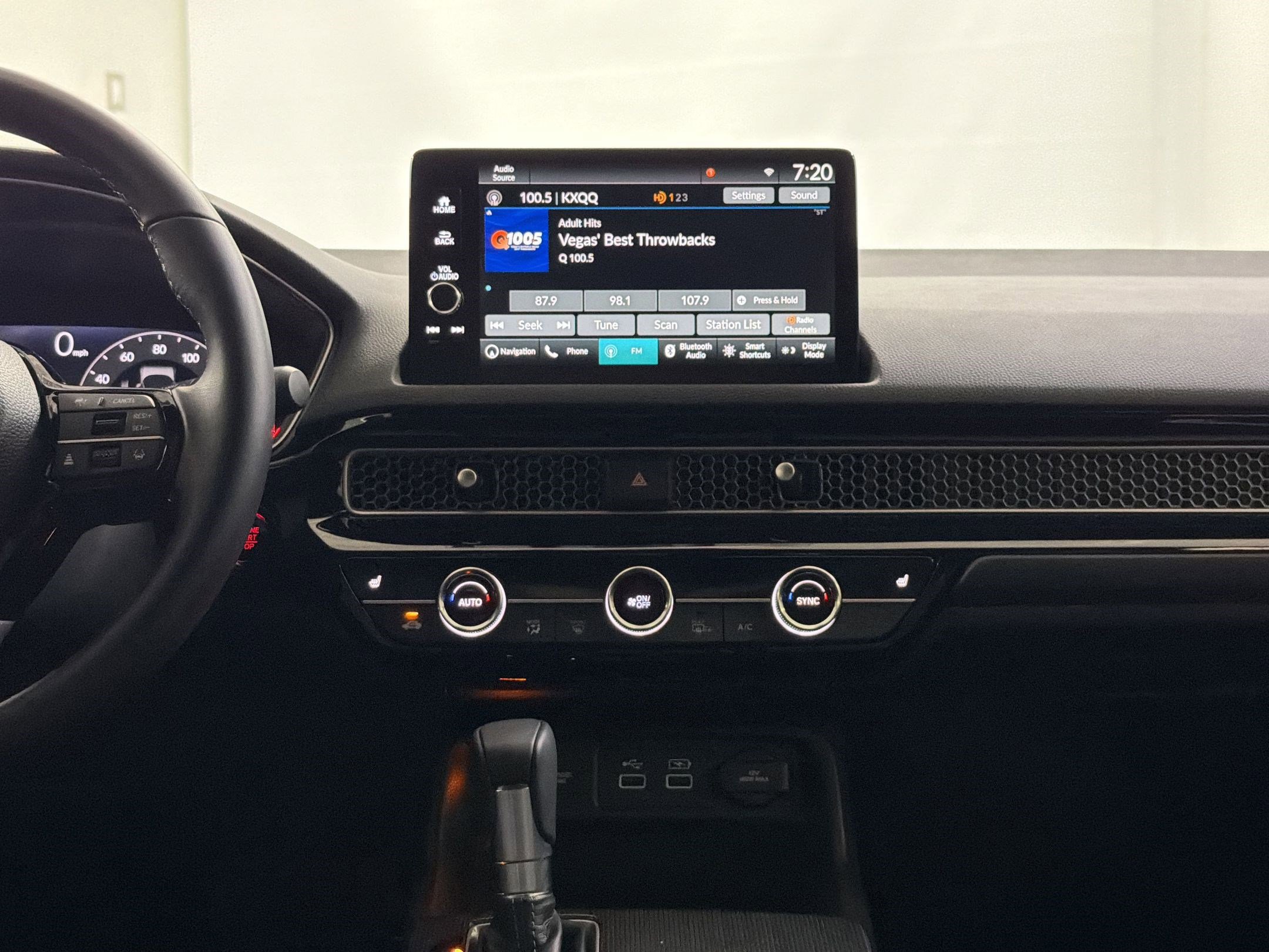 Certified 2024 Honda Civic Sport Touring image 31