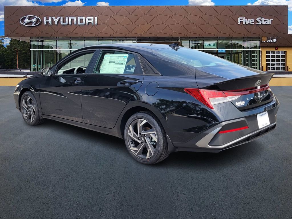 New 2025 Hyundai Elantra SEL image 5