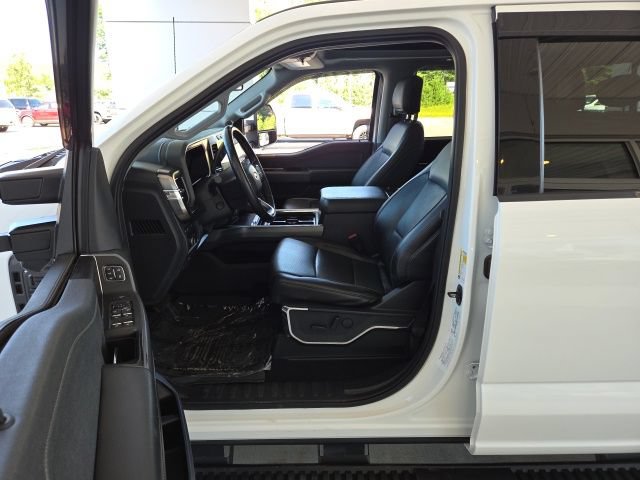 Used 2023 Ford F250 Lariat w/ Lariat Ultimate Package AWD/4WD image 26