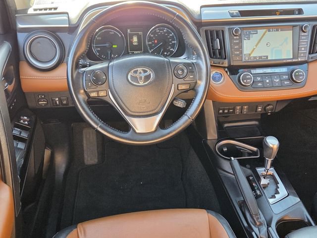 Used 2016 Toyota RAV4 Limited image 7
