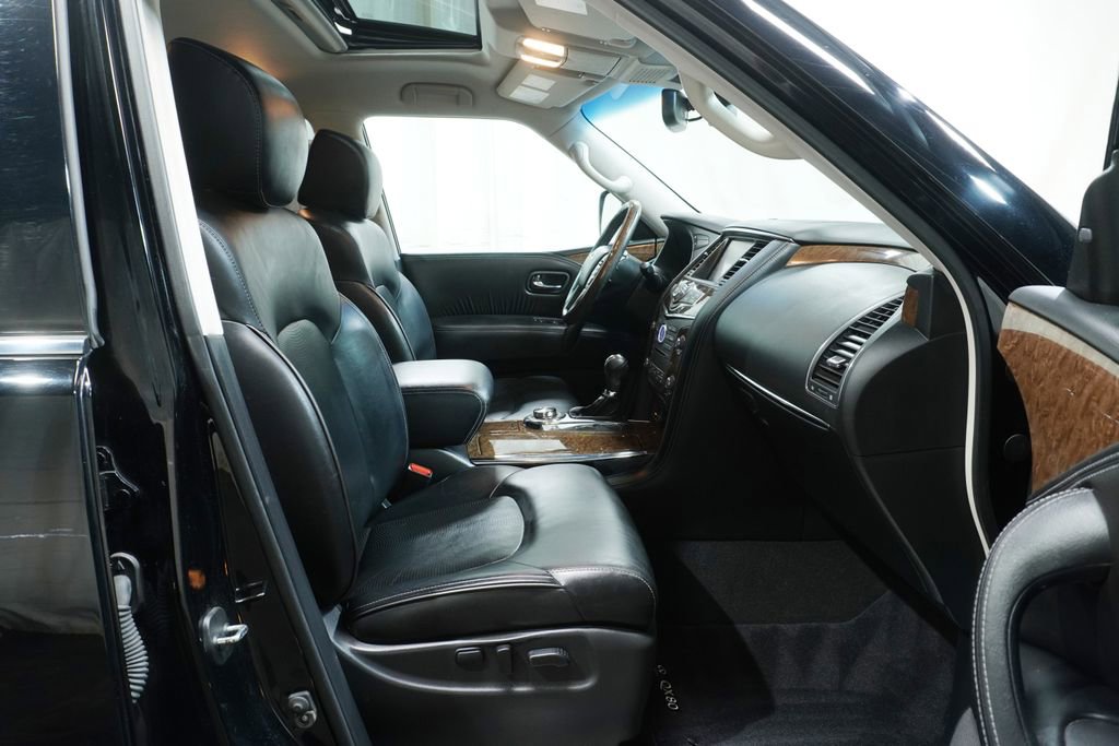 Used 2017 INFINITI QX80 4WD w/ Driver Assistance Package image 15