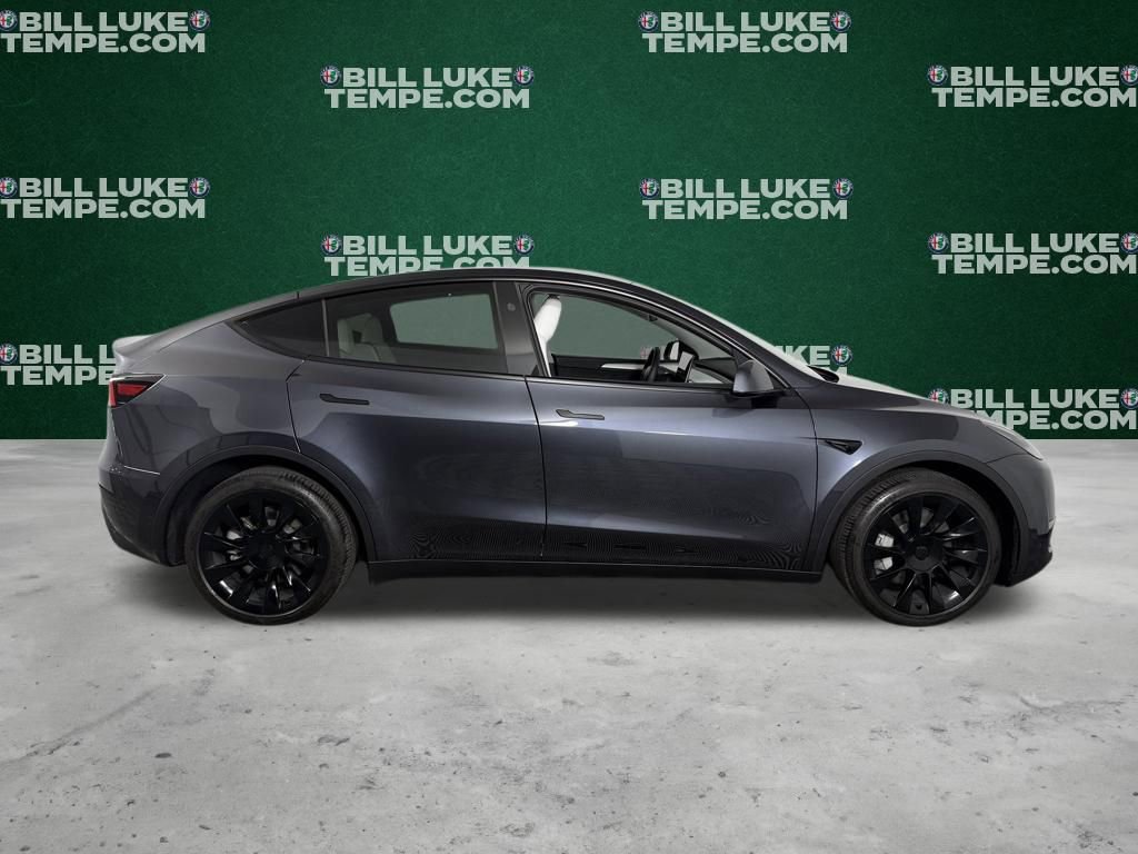 Used 2024 Tesla Model Y Long Range image 3