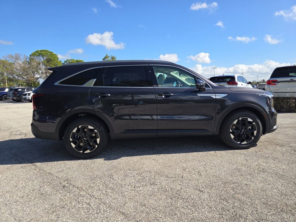 New 2026 Kia Sorento S image 9