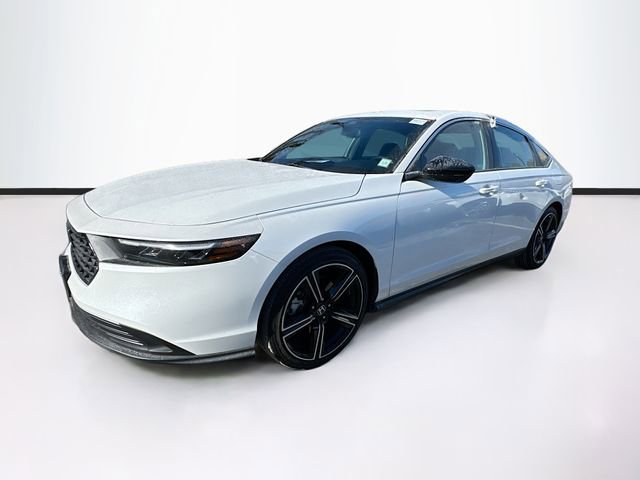 Used 2025 Honda Accord Sport image 3