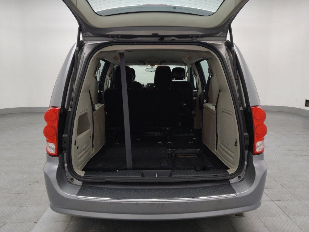 Used 2015 Dodge Grand Caravan American Value Package image 29