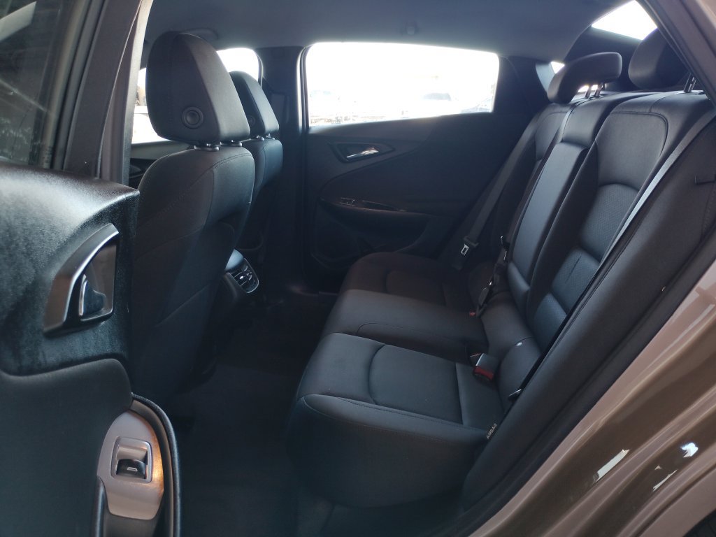 Used 2023 Chevrolet Malibu LT FWD image 19