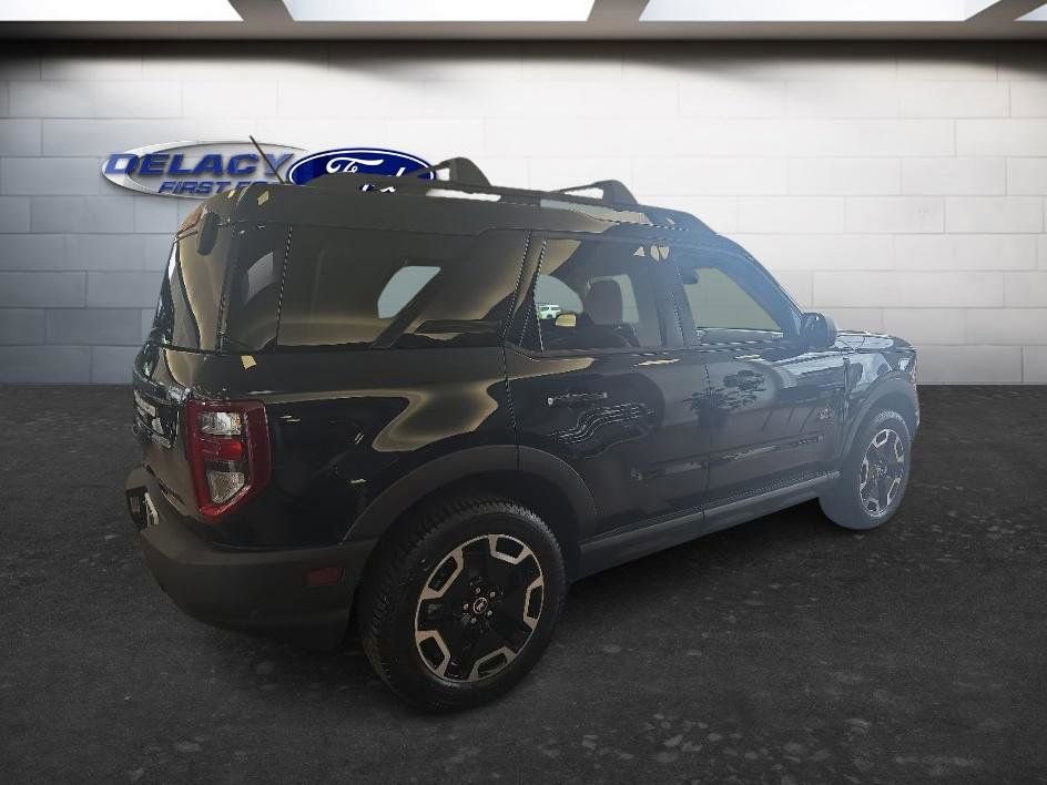 Used 2023 Ford Bronco Sport Outer Banks AWD/4WD image 8