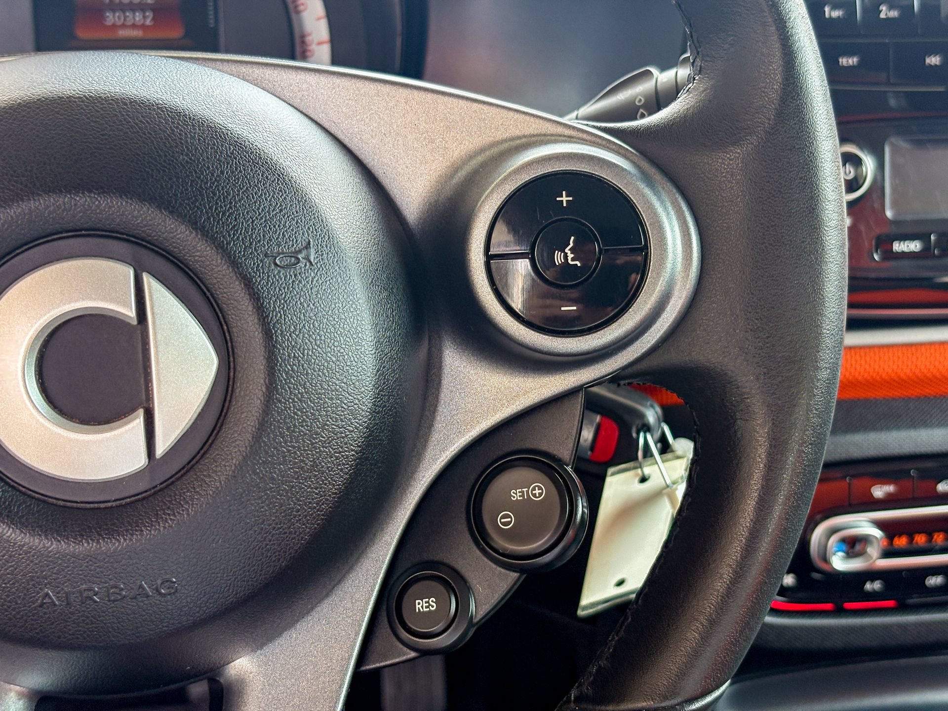 Used 2016 smart fortwo Coupe RWD image 15