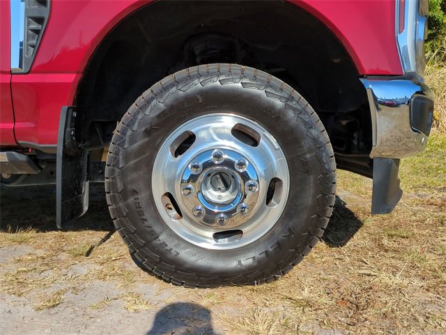Used 2025 Ford F350 Lariat w/ Lariat Ultimate Package image 11