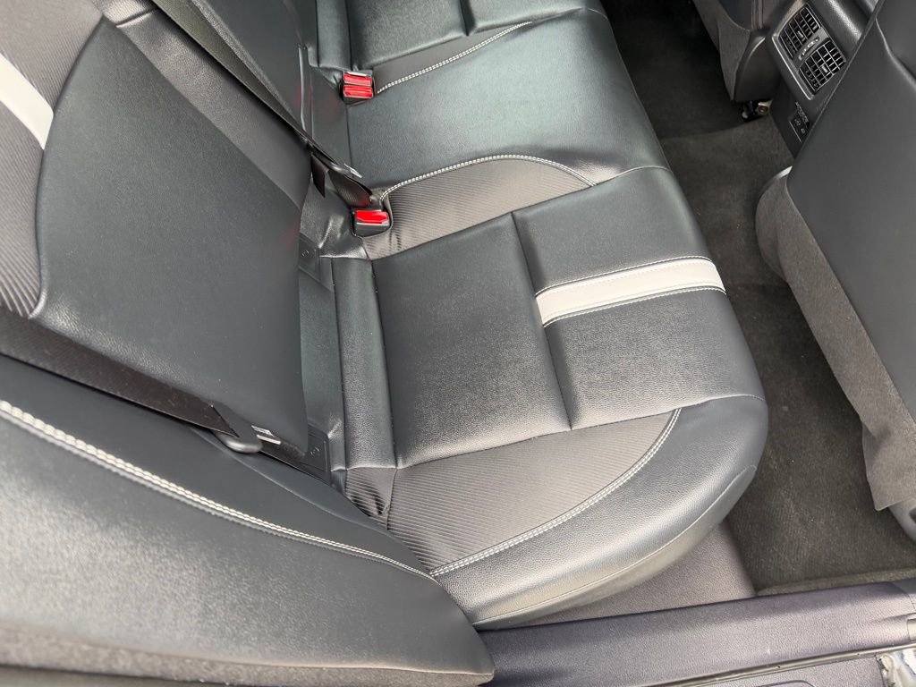 Used 2025 Toyota Camry SE FWD image 19
