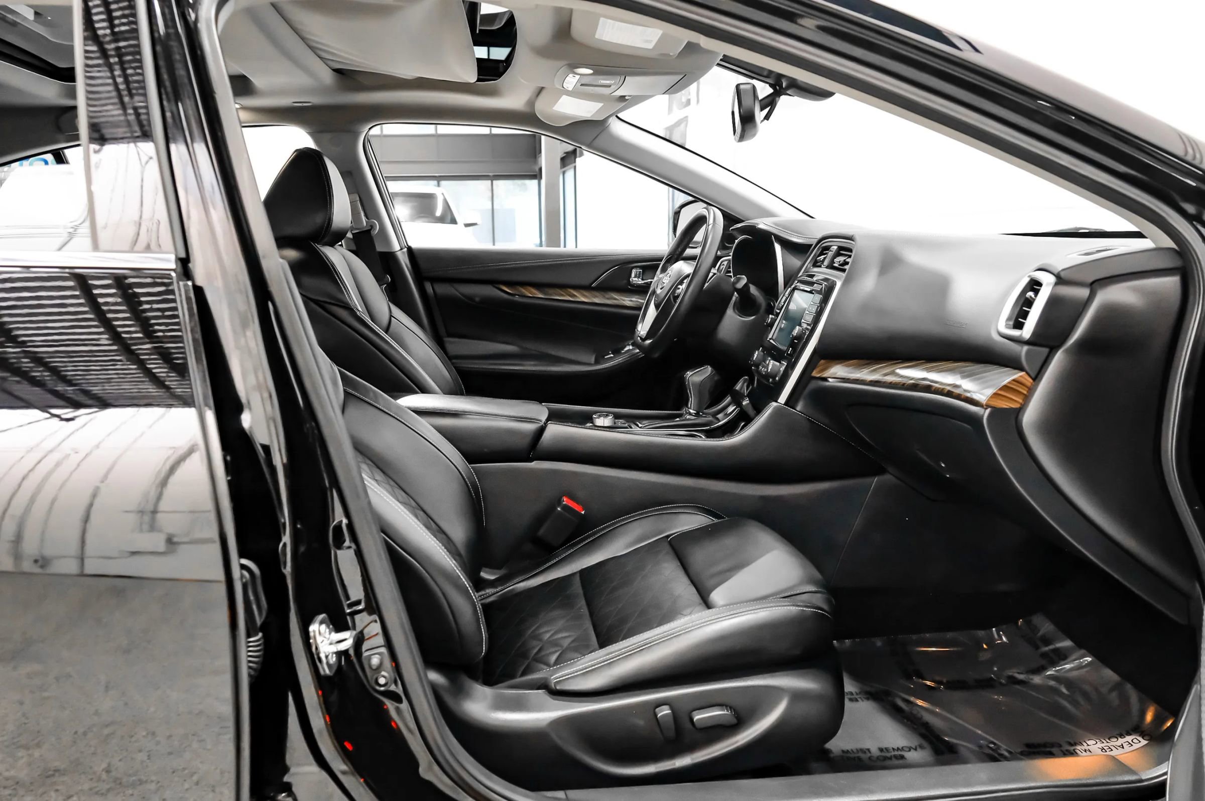 Used 2017 Nissan Maxima Platinum FWD image 48
