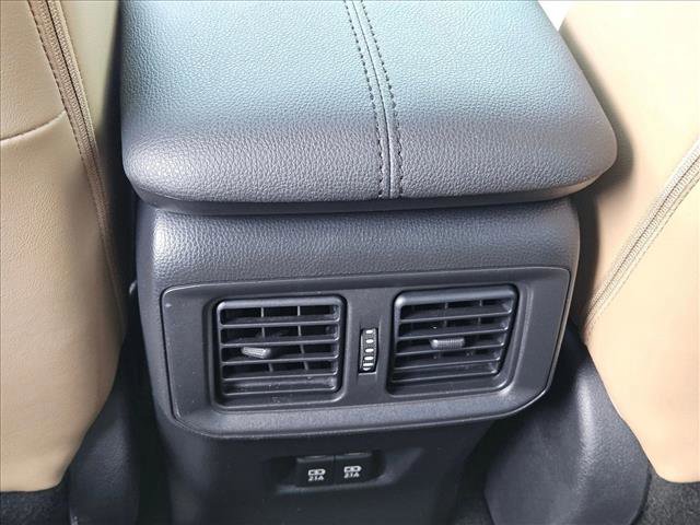 Used 2020 Toyota RAV4 Limited image 16