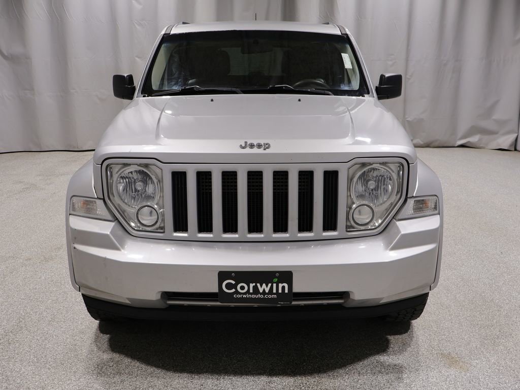 Used 2011 Jeep Liberty Sport AWD/4WD image 8