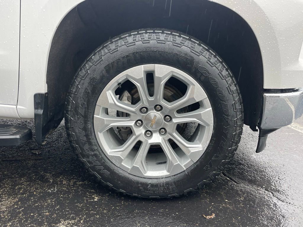 Certified 2024 Chevrolet Silverado 1500 LTZ image 9