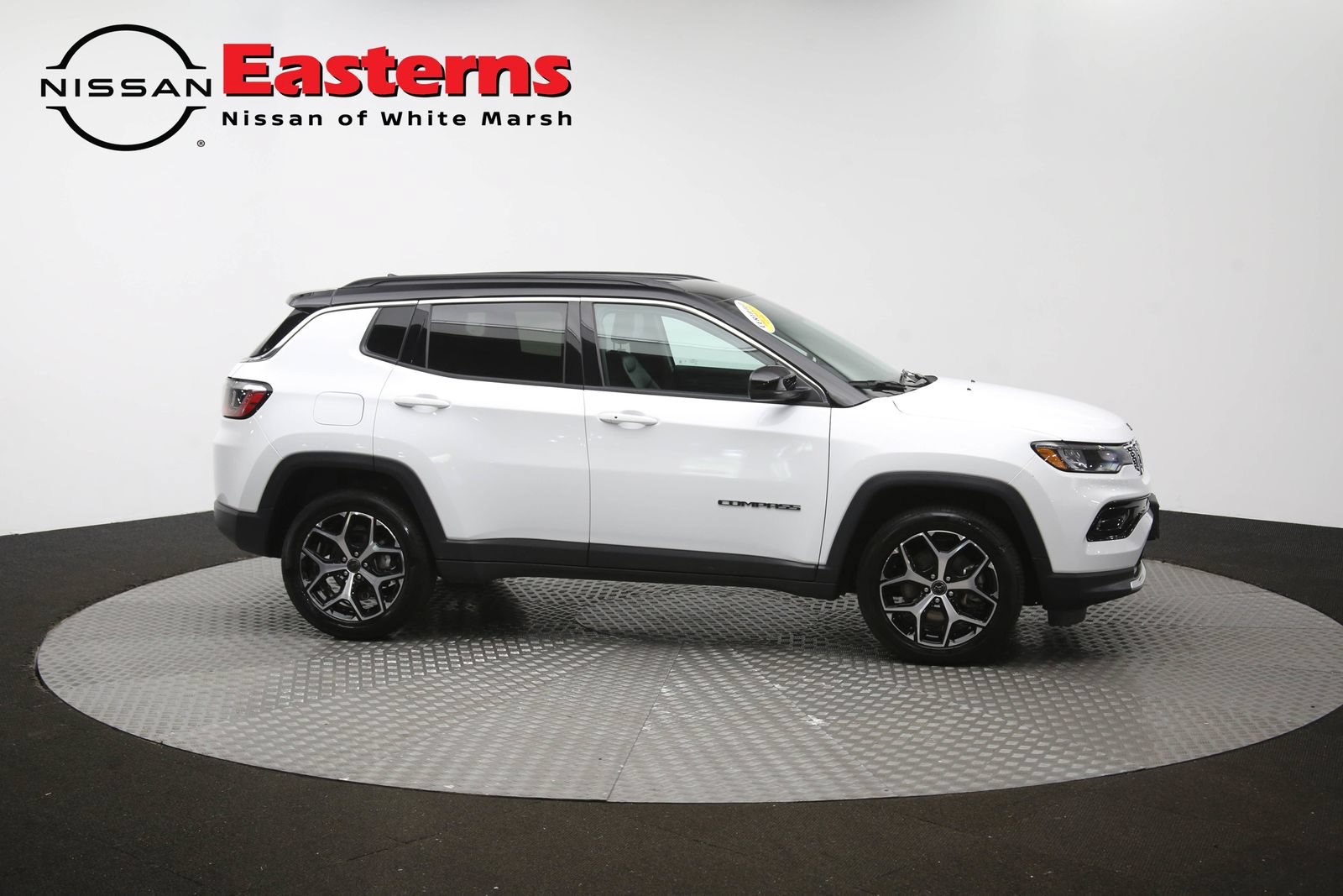 Used 2025 Jeep Compass Limited AWD/4WD image 44