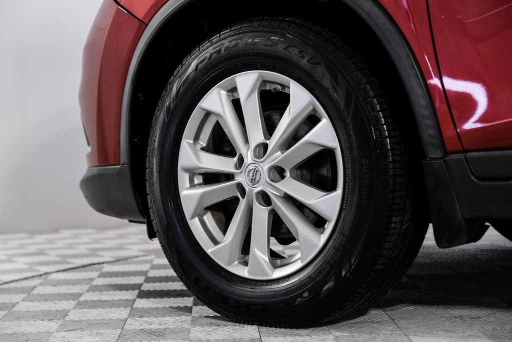 Used 2015 Nissan Rogue SV image 53