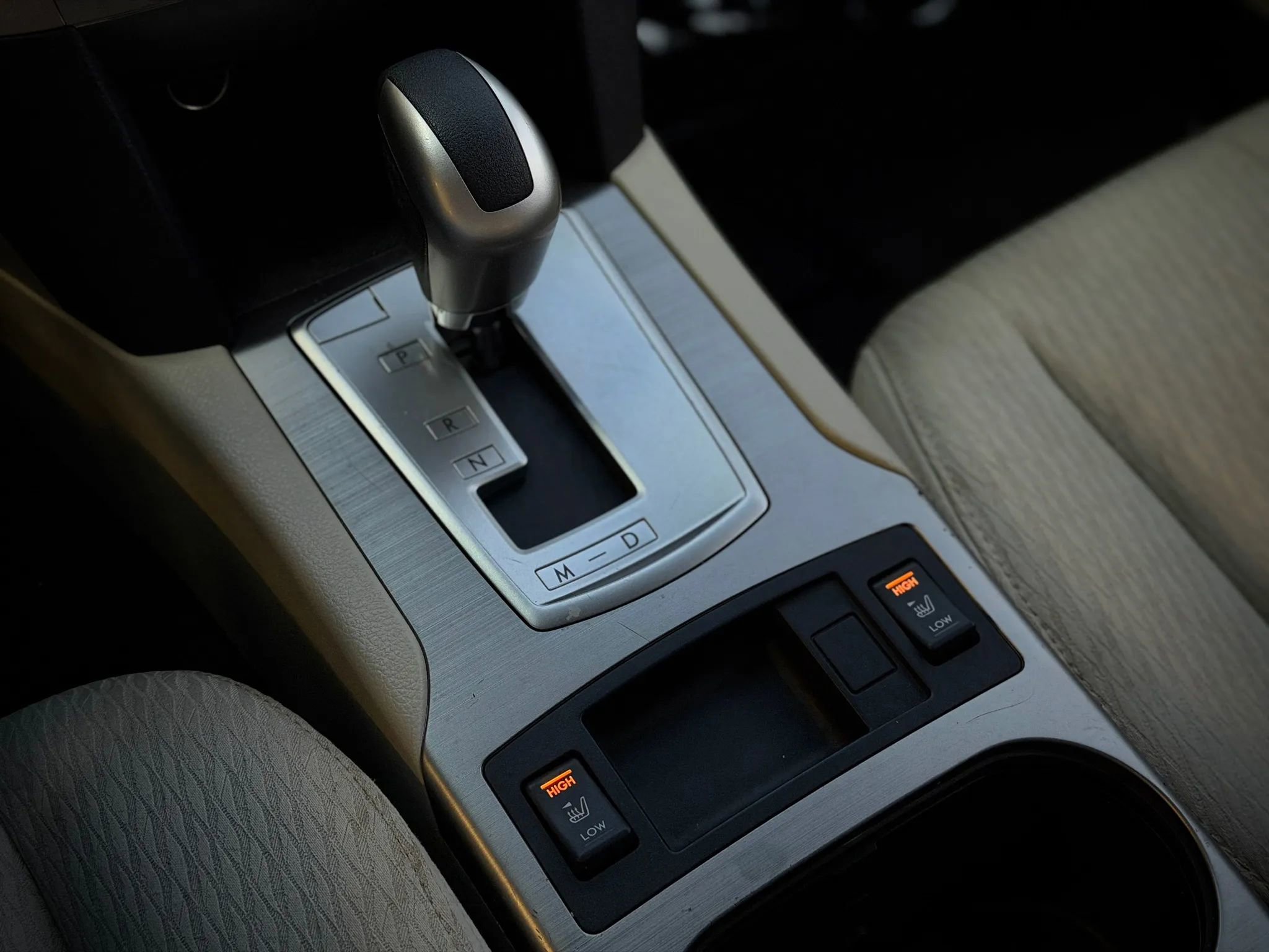 Used 2011 Subaru Outback 2.5i Premium w/ All-Weather Pkg image 14