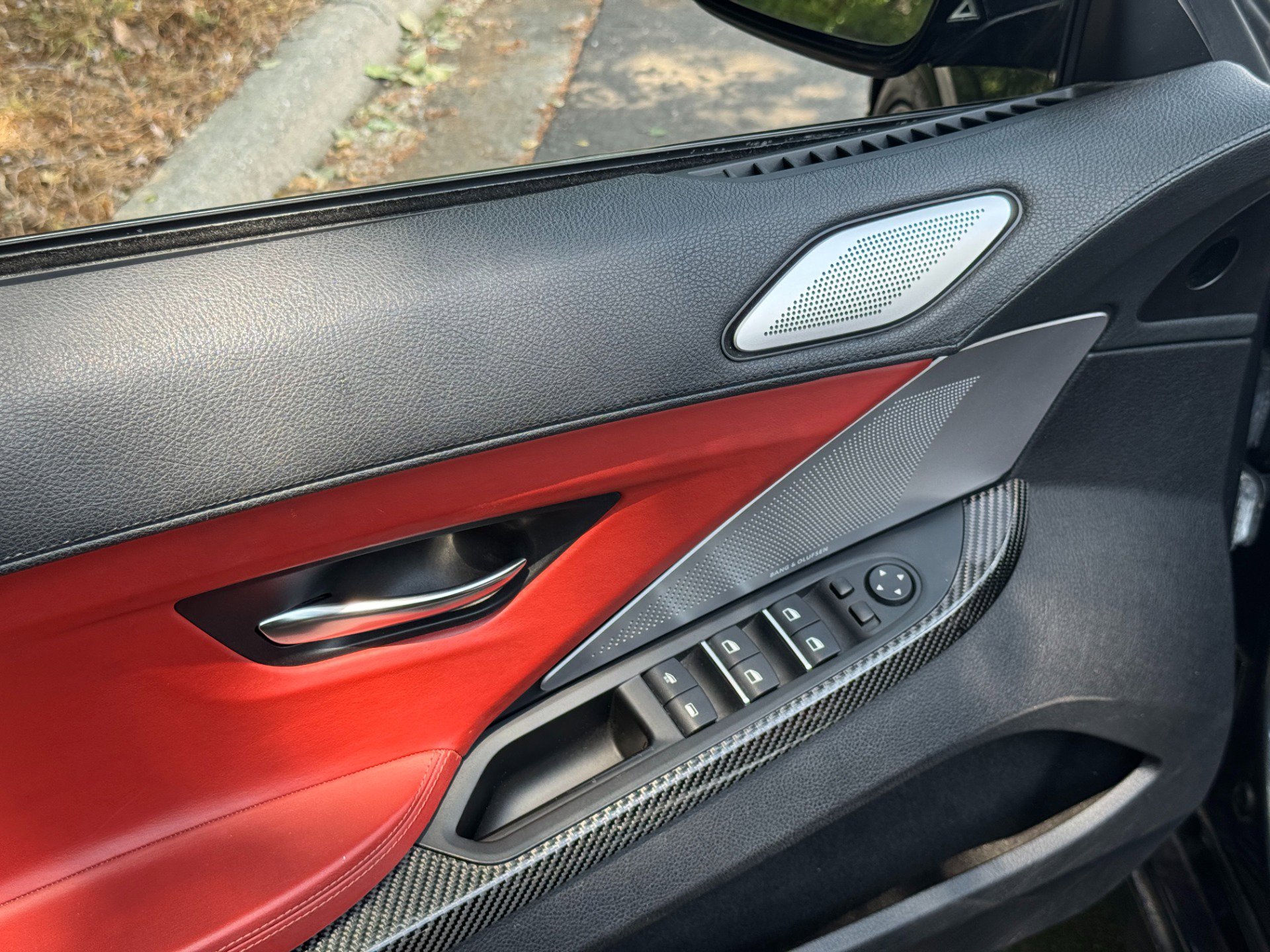 Used 2015 BMW M6 Convertible RWD image 26