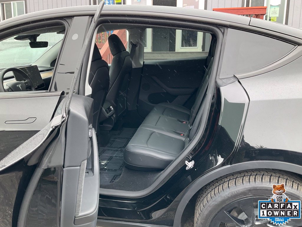Used 2023 Tesla Model Y Long Range AWD/4WD image 7