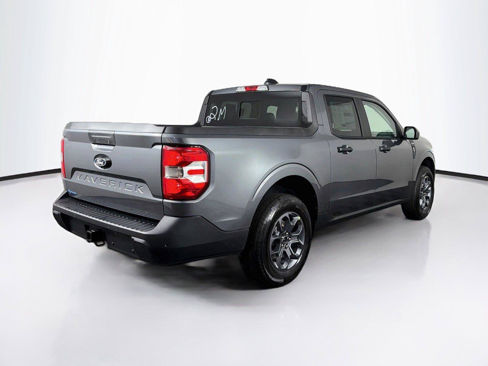 New 2026 Ford Maverick XLT w/ XLT Luxury Package FWD image 11