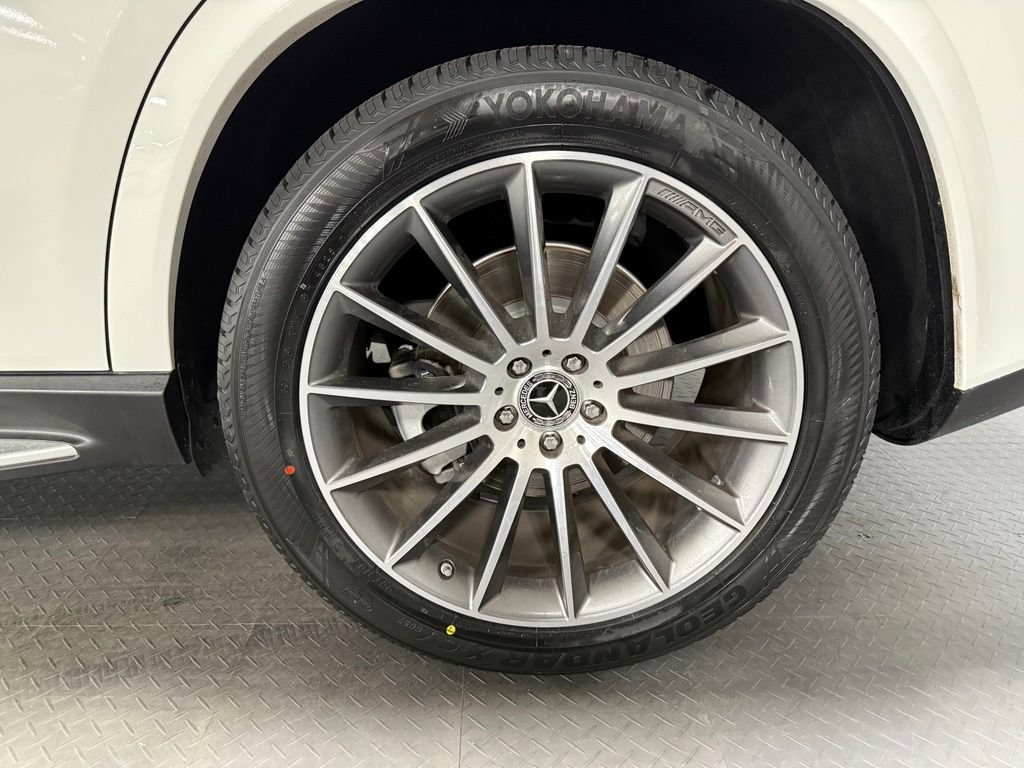 Used 2023 Mercedes-Benz GLE 450 4MATIC w/ AMG Line Exterior image 7