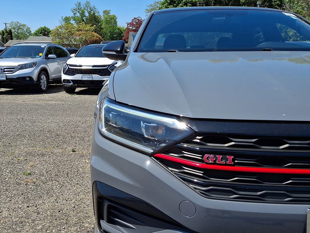Used 2019 Volkswagen Jetta GLI FWD image 10