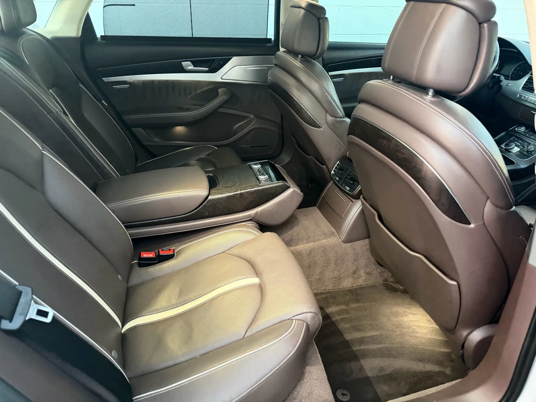 Used 2016 Audi A8 L TDI w/ Executive Package AWD/4WD image 18