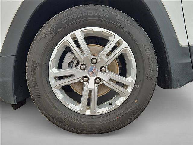 Used 2024 GMC Terrain SLE FWD image 24