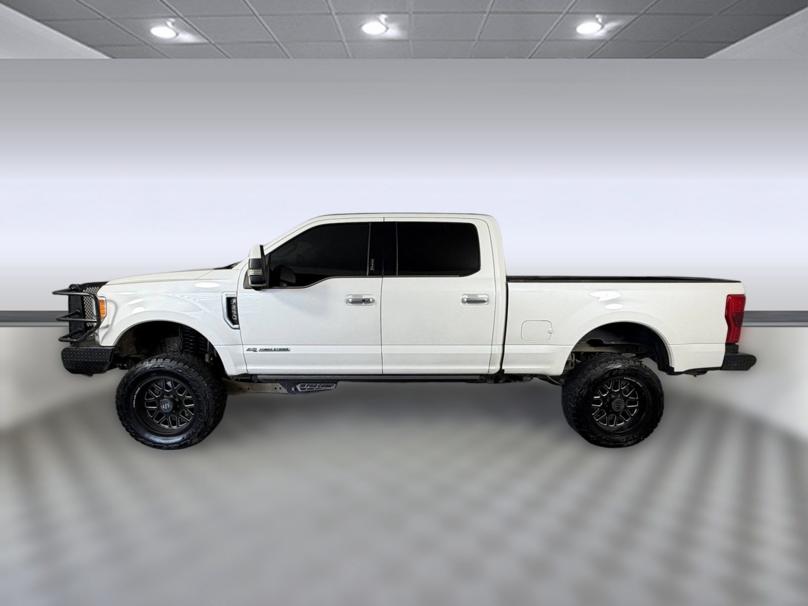 Used 2019 Ford F250 Limited w/ FX4 Off-Road Package AWD/4WD image 2