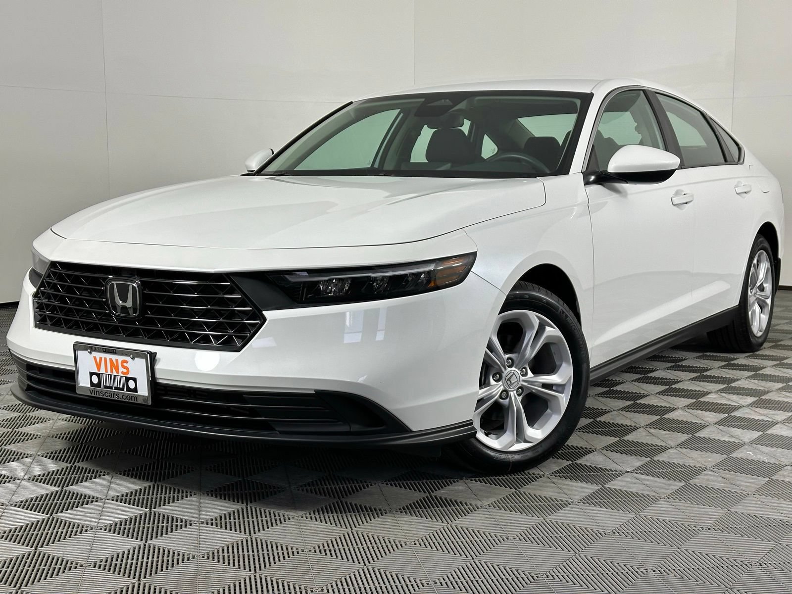 Used 2025 Honda Accord LX image 27