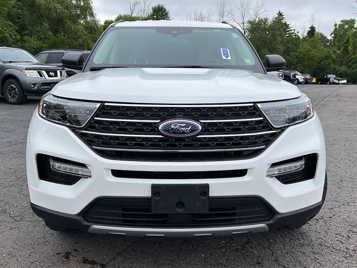 Used 2023 Ford Explorer XLT w/ Equipment Group 202A AWD/4WD image 15