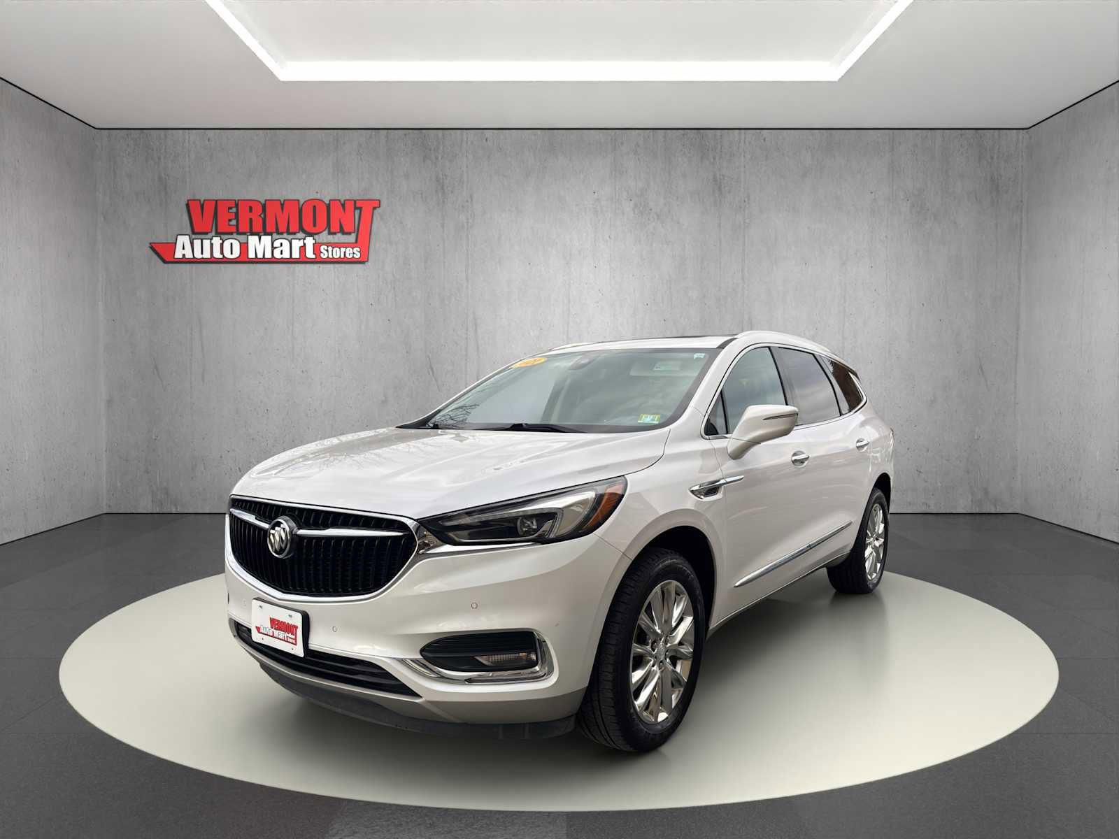 Used 2021 Buick Enclave Premium w/ Sun and Sites Package image 3