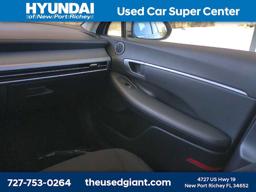 Used 2025 Hyundai Sonata SEL AWD/4WD image 17