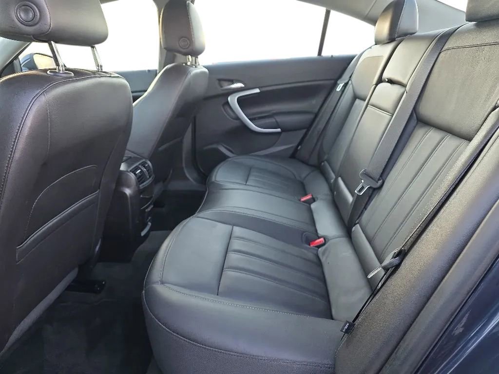 Used 2016 Buick Regal Premium FWD image 16