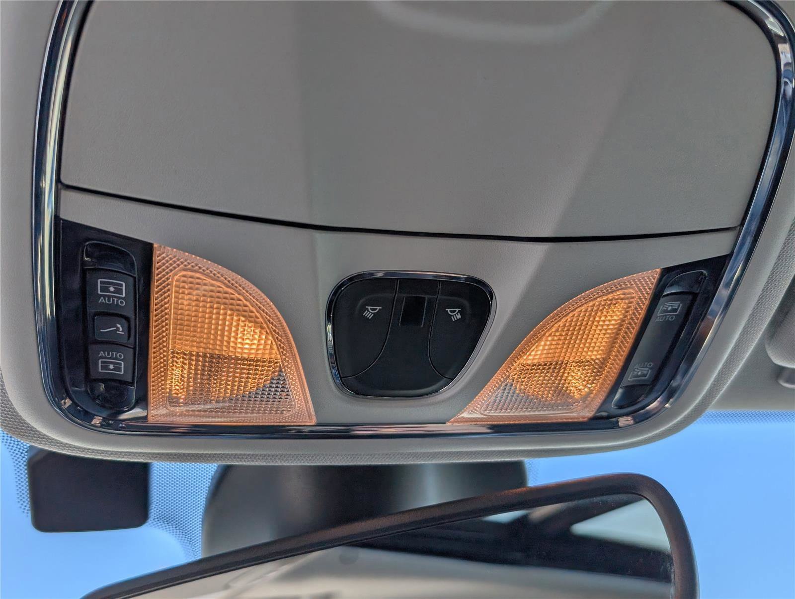 Used 2022 Jeep Cherokee Trailhawk w/ Sun, Sound & Nav Group image 36