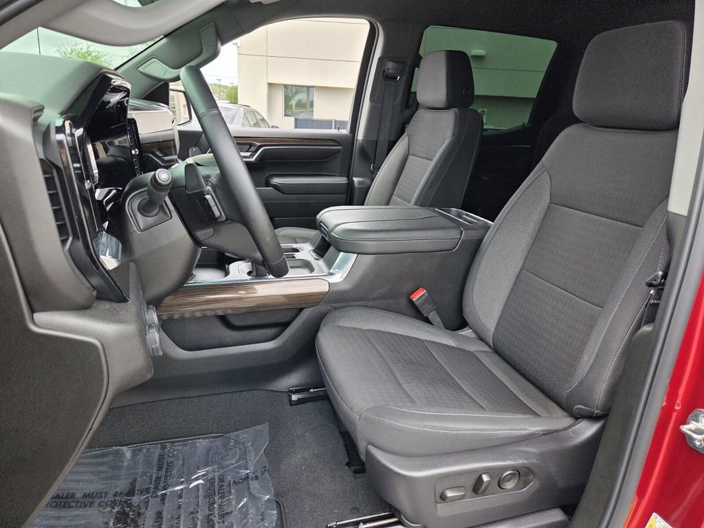 Used 2024 Chevrolet Silverado 1500 RST image 9
