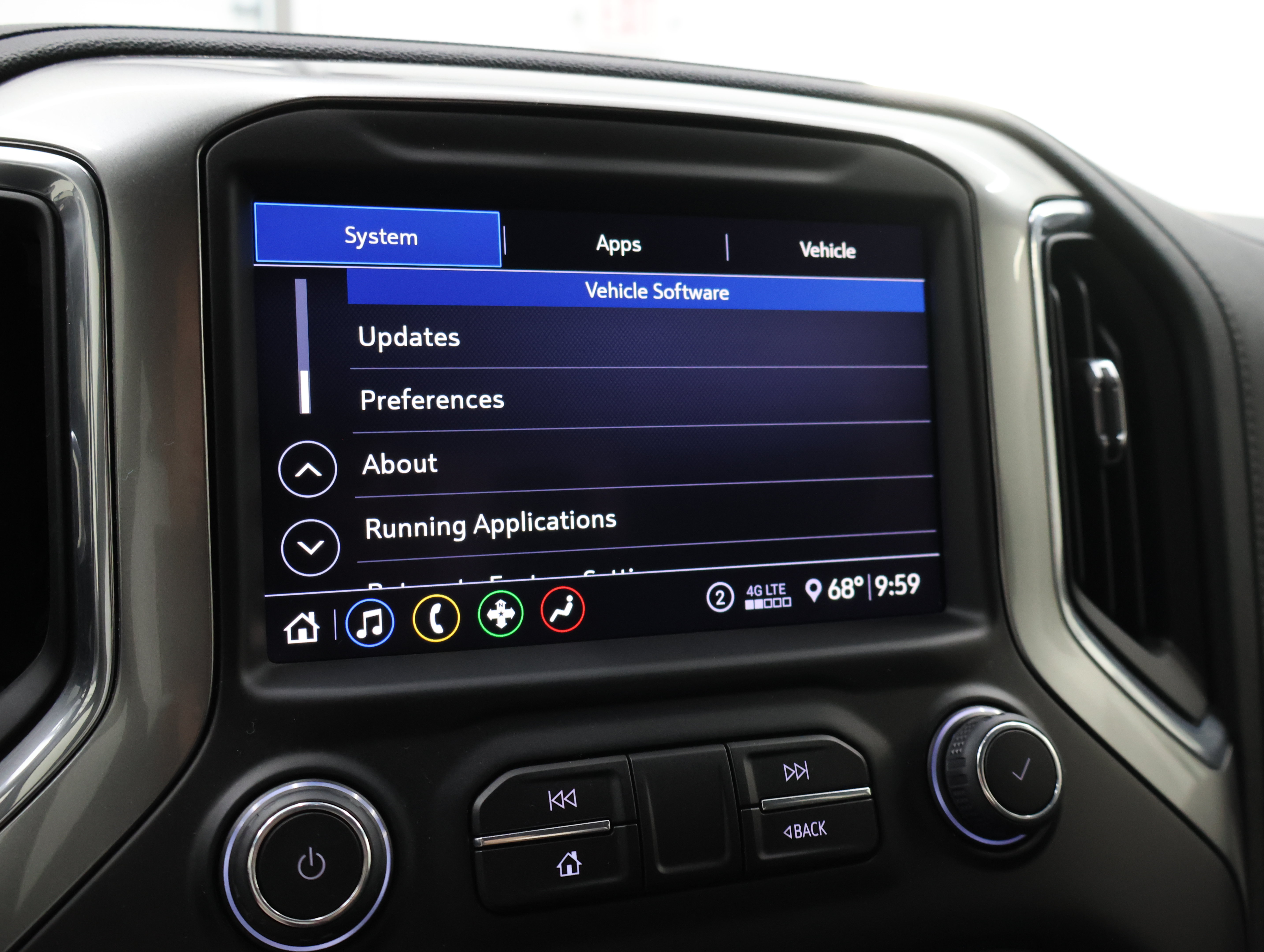 Used 2020 Chevrolet Silverado 2500 LTZ w/ Z71 Off-Road Package AWD/4WD image 58