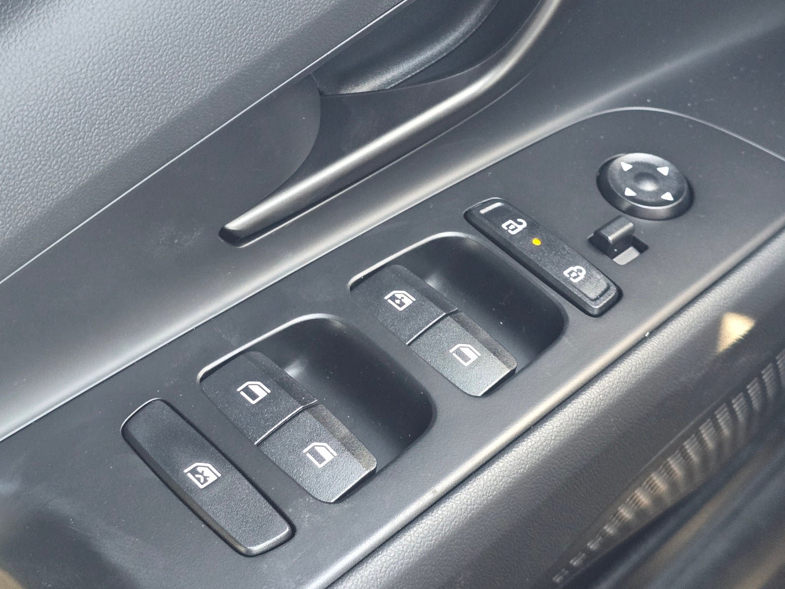 New 2026 Hyundai Elantra SEL Sport FWD image 22