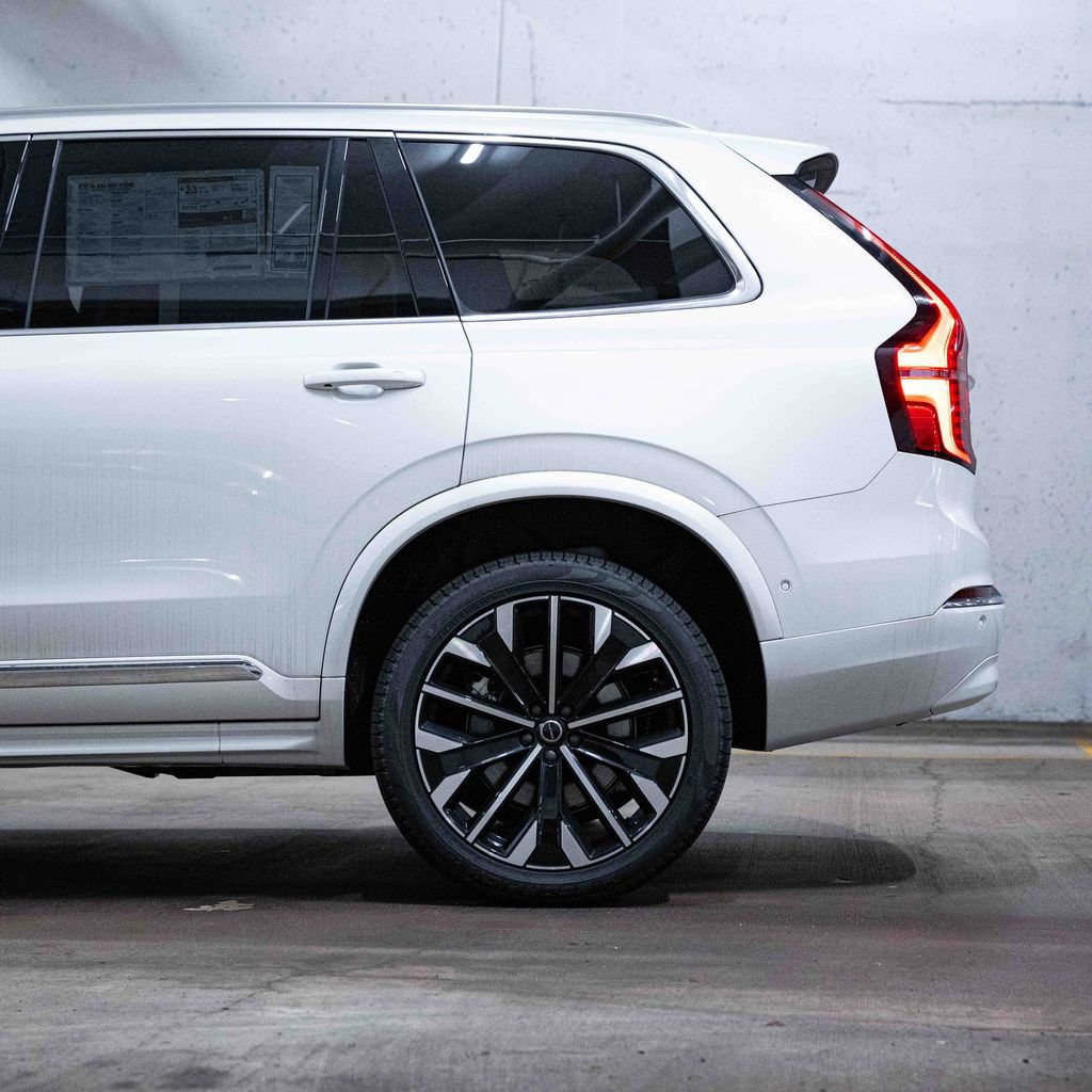 New 2026 Volvo XC90 B6 Ultra w/ Protection Package Premier AWD/4WD image 4