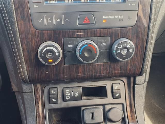 Used 2015 Chevrolet Traverse LT w/ Style and Technology Package FWD image 15